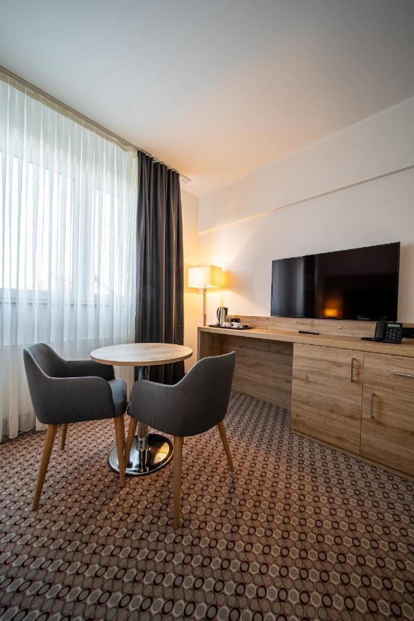 Ee Hotel Kassel Ngoại thất bức ảnh